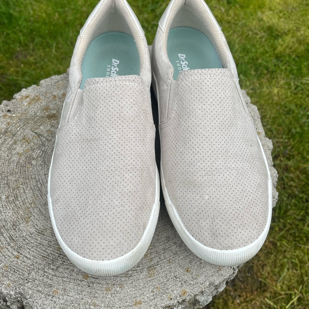 Dr. Scholl's Cream Slip-On Sneakers